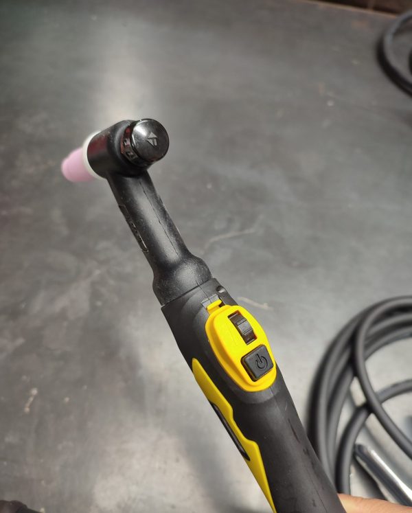 Hugong ETIG 200DP — DC TIG sa pulsom, 200 A