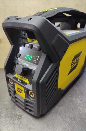 ESAB Renegade ES 210i — elektroda i Live TIG, 210 A