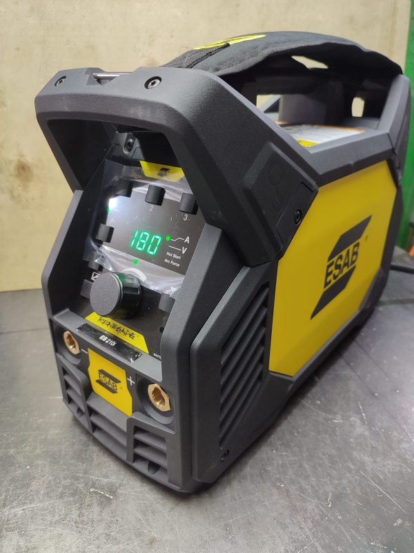 ESAB Renegade ES 210i — elektroda i Live TIG, 210 A