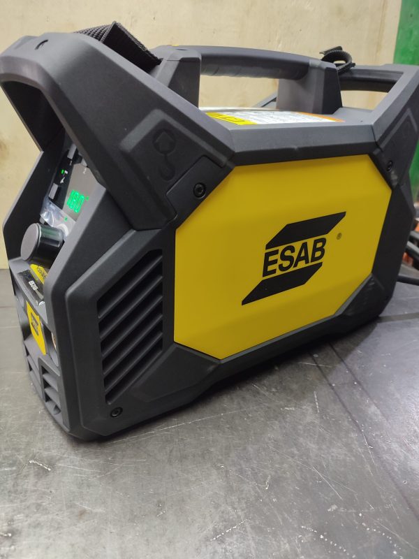 ESAB Renegade ES 210i — elektroda i Live TIG, 210 A